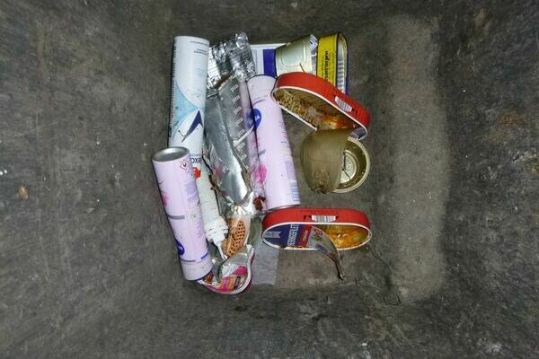 Abb. 10: Aussortierte recyclingf�hige Wertstoffe, NE-Metallverpackungen