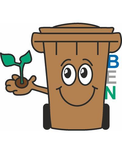 Das Bild zeigt die Grafik von BEN der braunen Biotonne mit einem lachenden Gesicht und einer grünen Pflanze in der linken Hand. Rechts davon ist der Schriftzug BEN, Grafik G. Kaiser